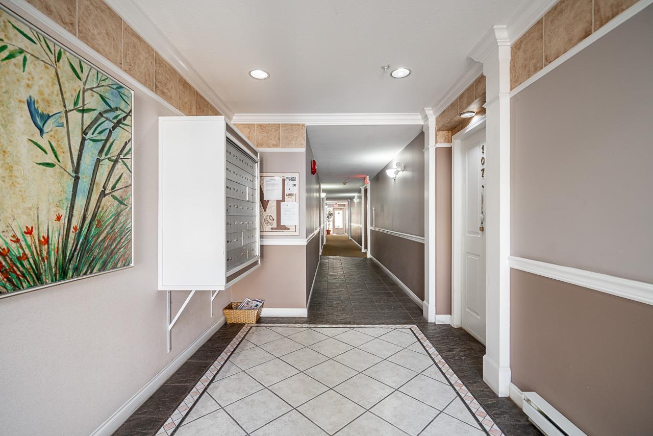 303 1153 Vidal Street, White Rock, British Columbia  V4B 3T4 - Photo 6 - R3017527