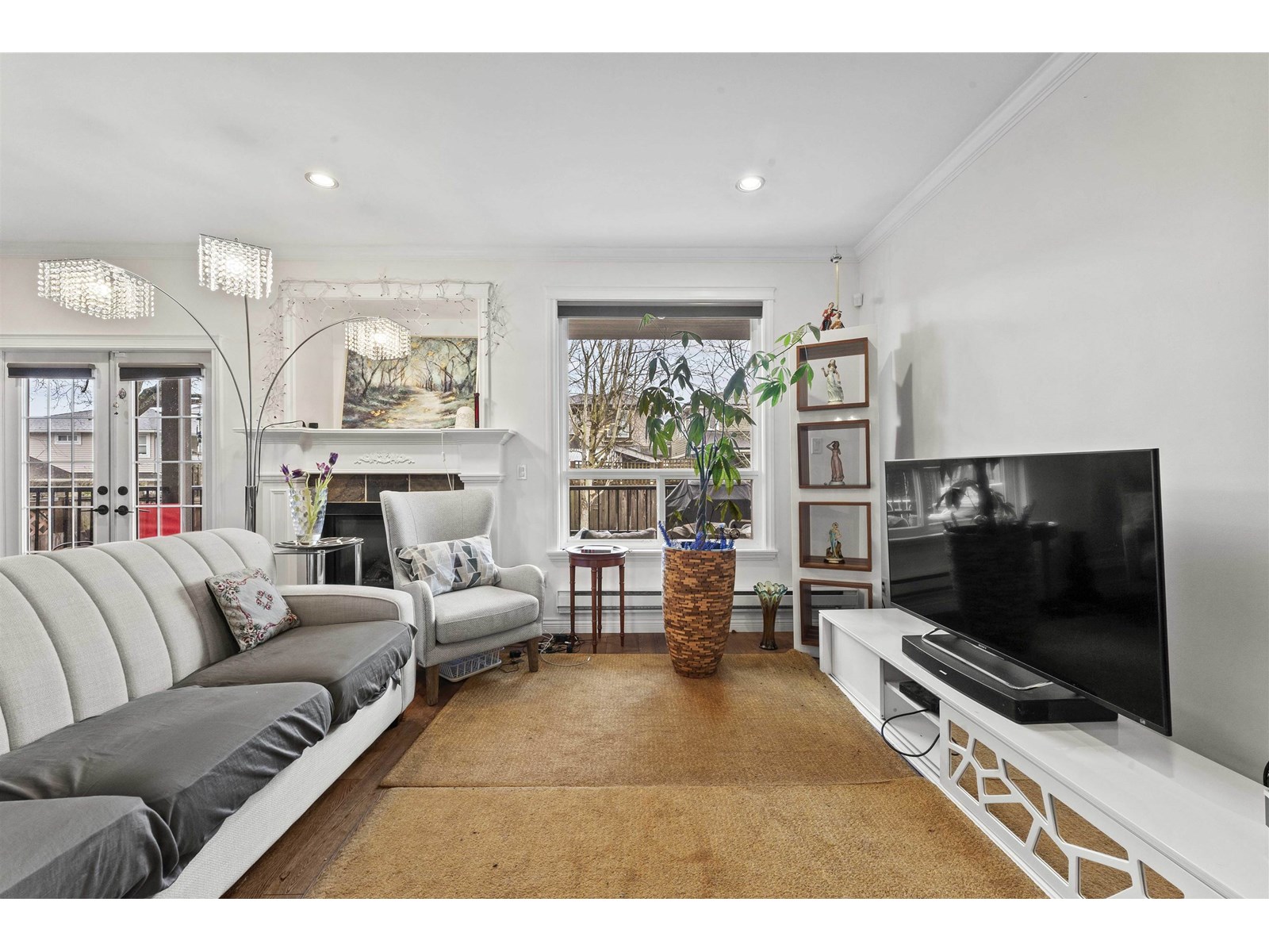 Property at 15544 RUSSELL AVENUE image 1