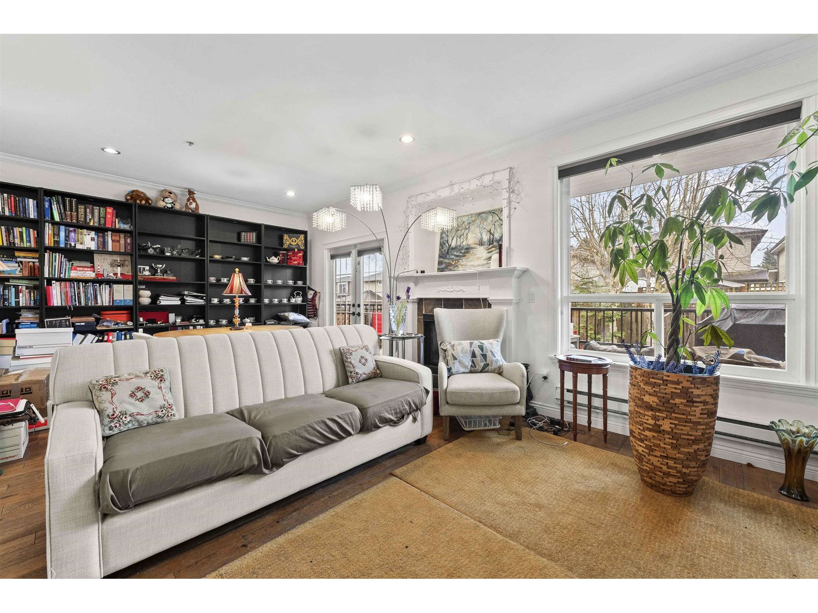 Property at 15544 RUSSELL AVENUE image 3