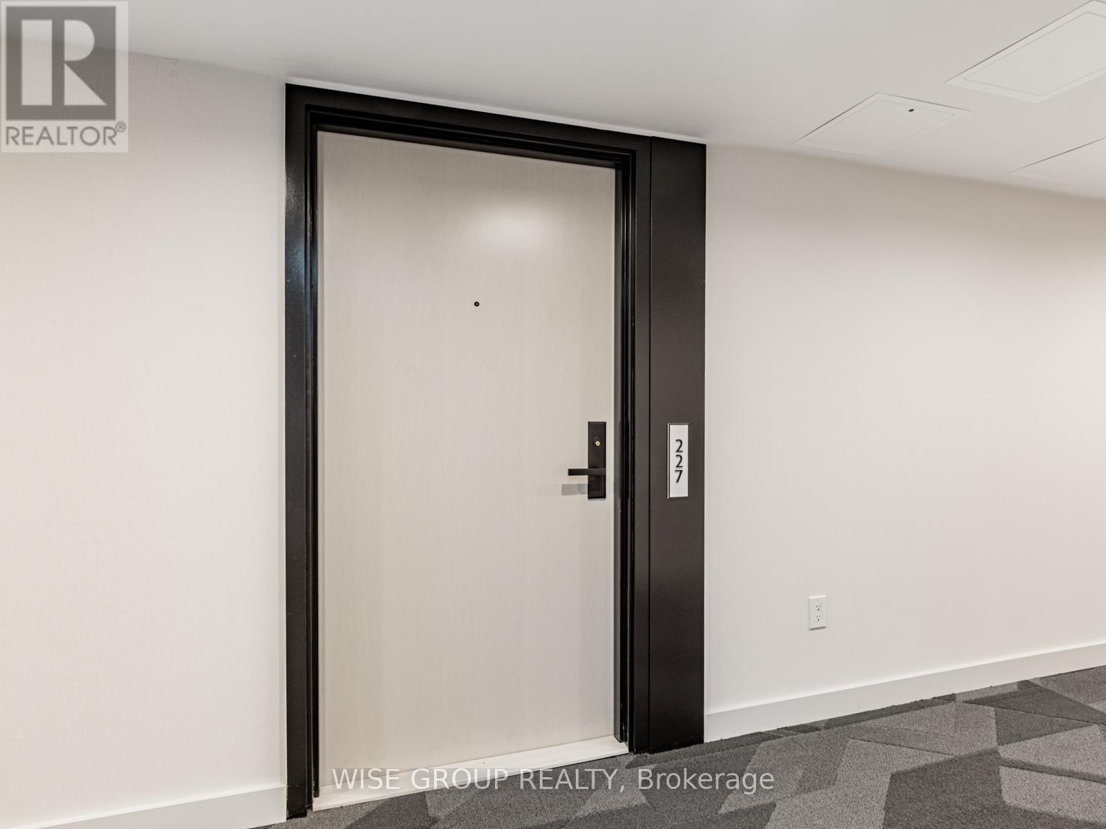 Property at 227 - 500 WILSON AVENUE image 1