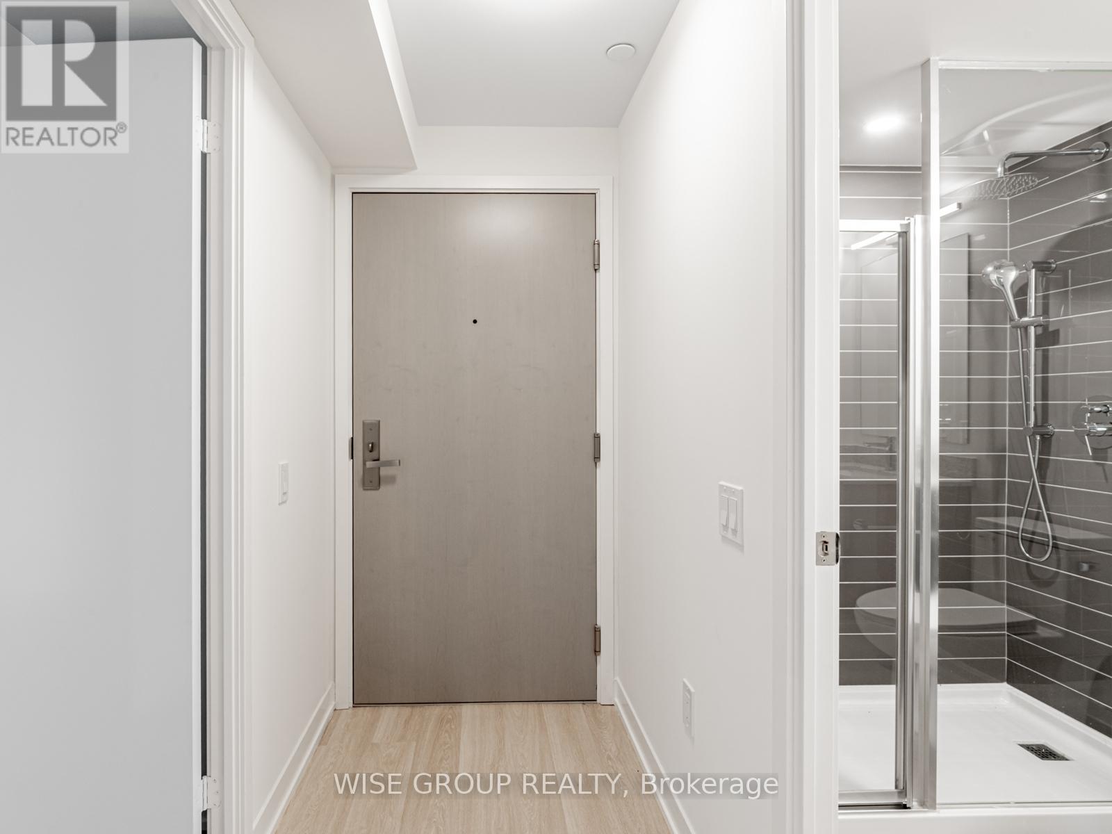 Property at 227 - 500 WILSON AVENUE image 3