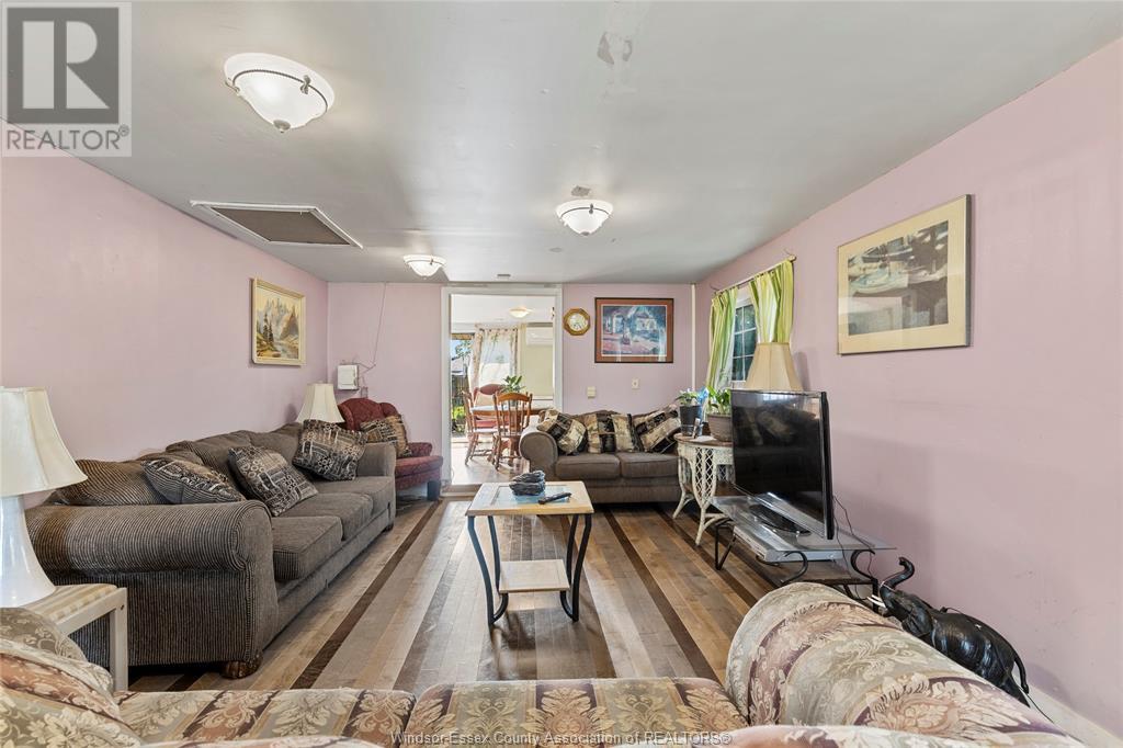 280 Ferris, Essex, Ontario  N0R 1G0 - Photo 7 - 25015182