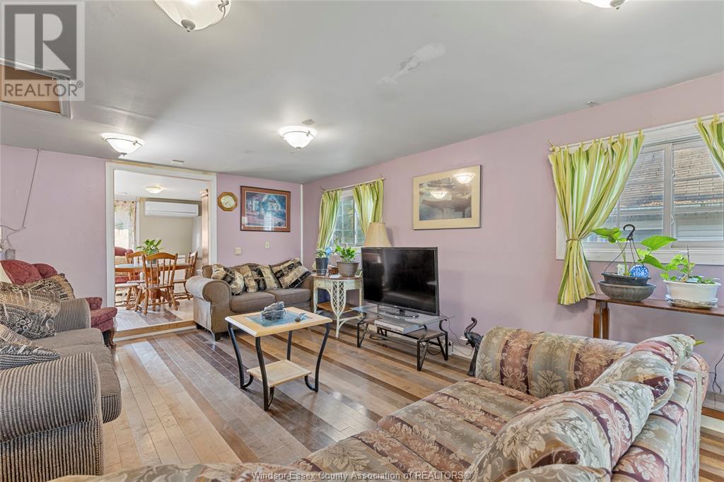 280 Ferris, Essex, Ontario  N0R 1G0 - Photo 8 - 25015182