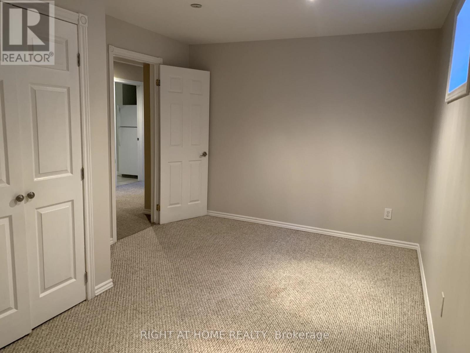 186 Pringle Drive, Barrie, Ontario  L4N 0P7 - Photo 8 - S12234469