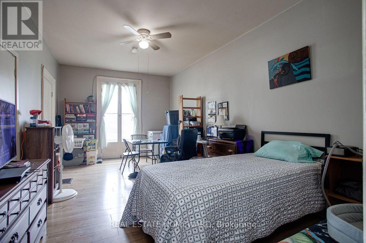 15 - 17 James Street W, Cobourg, Ontario  K9A 2J8 - Photo 10 - X12234467