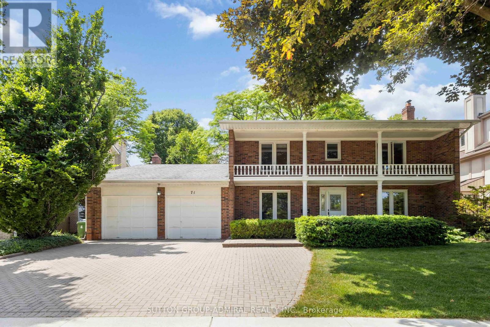 71 FARMSTEAD ROAD, Toronto, Ontario