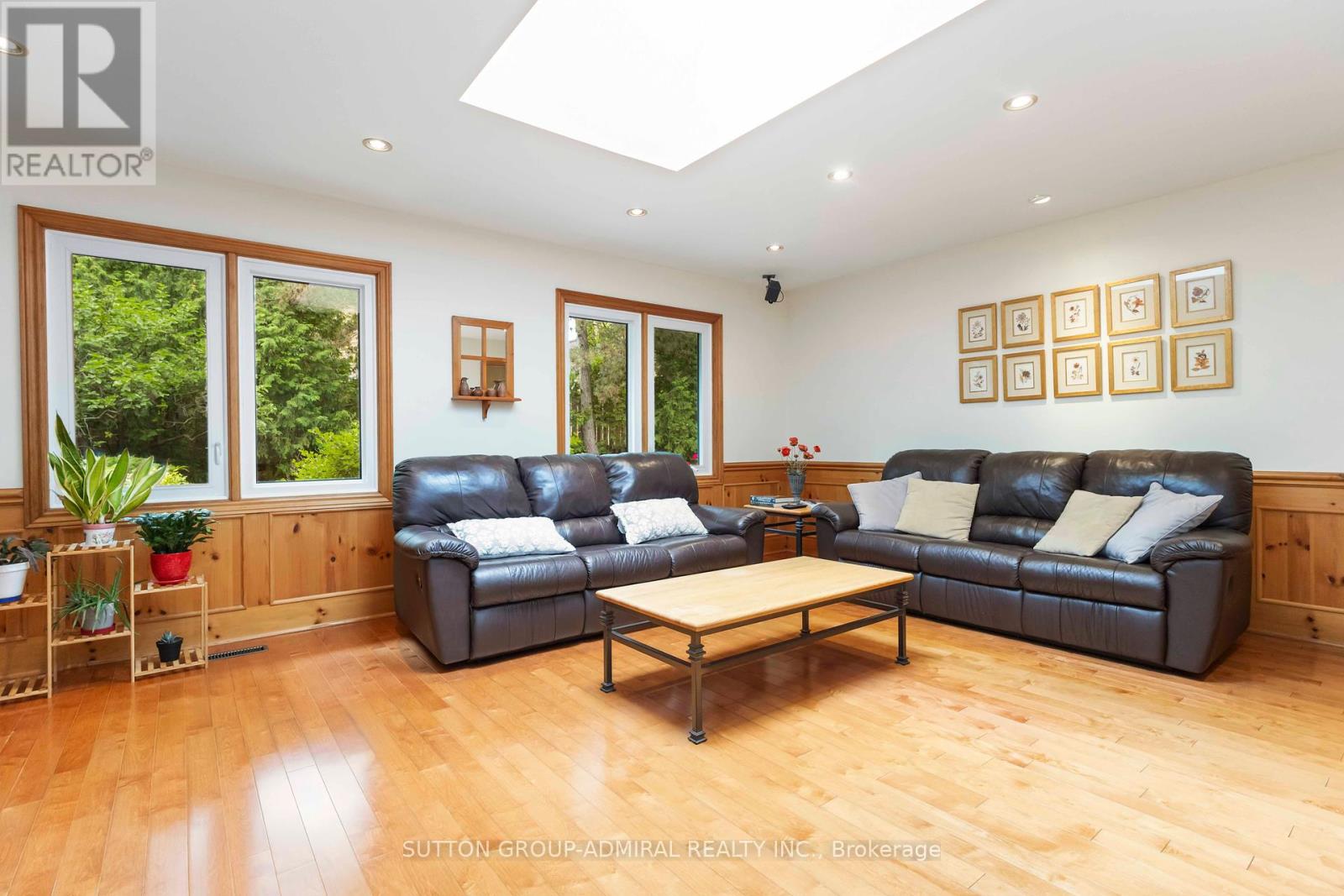 71 Farmstead Road, Toronto, Ontario  M2L 2X2 - Photo 21 - C12234496