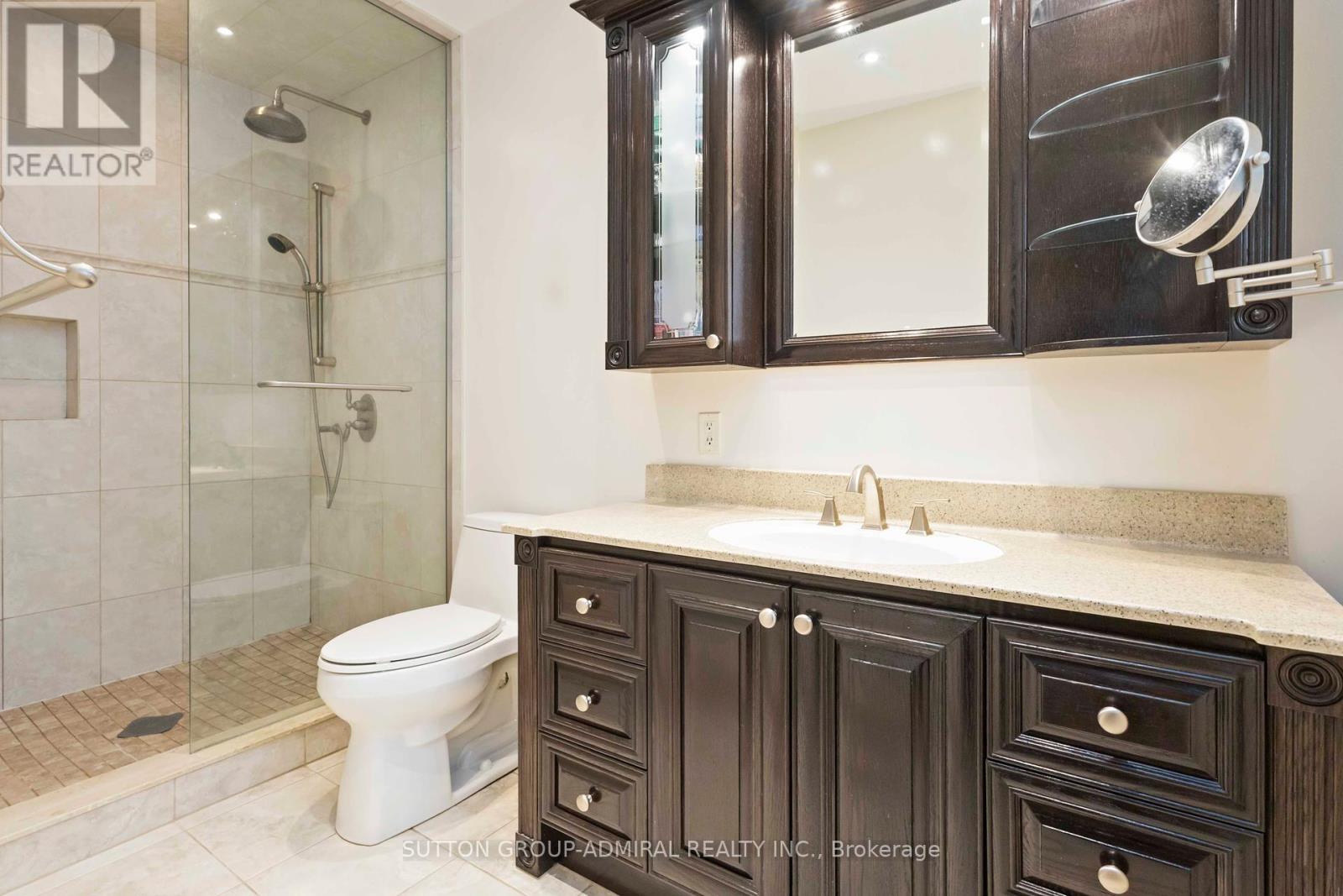 71 Farmstead Road, Toronto, Ontario  M2L 2X2 - Photo 29 - C12234496