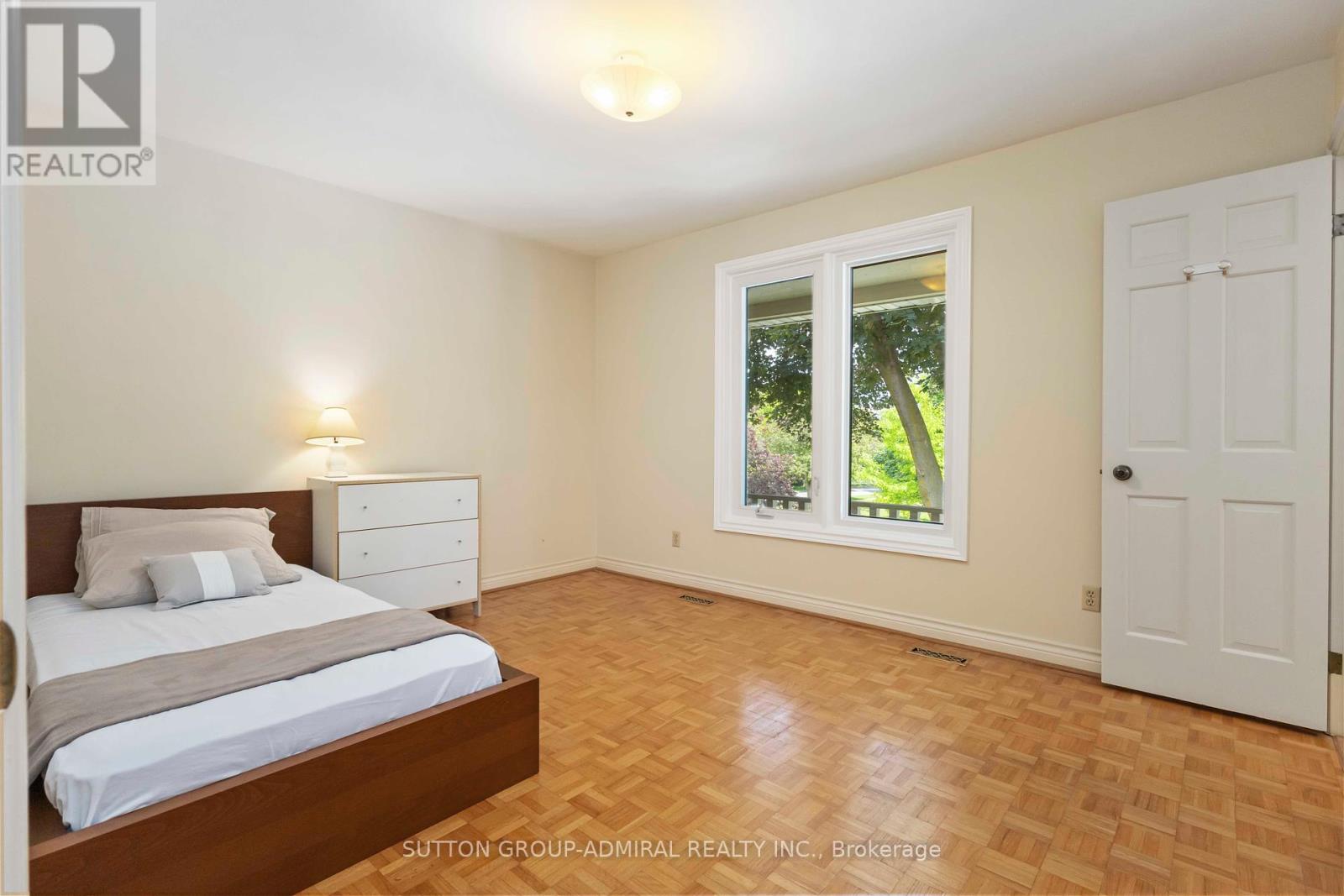 71 Farmstead Road, Toronto, Ontario  M2L 2X2 - Photo 30 - C12234496