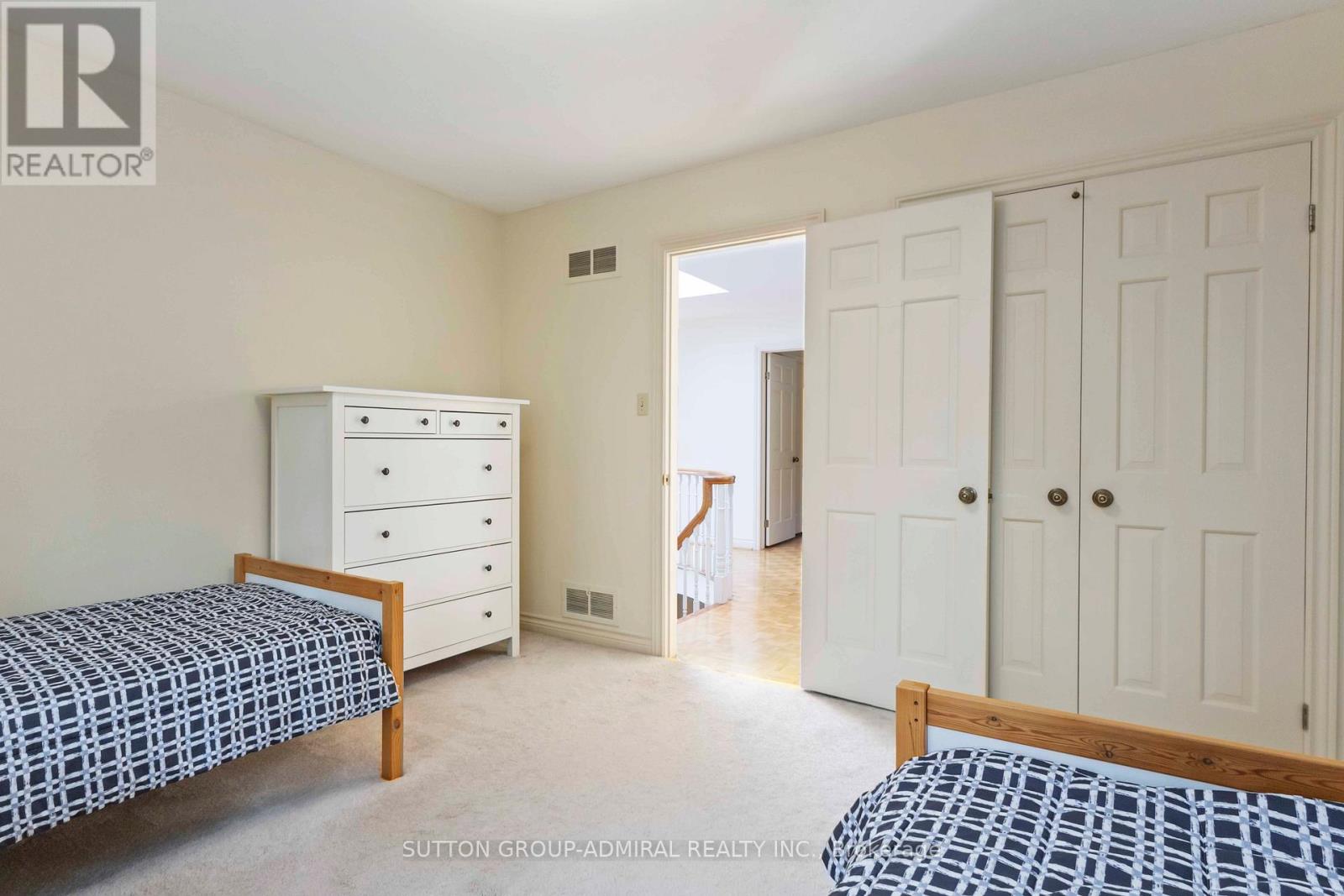 71 Farmstead Road, Toronto, Ontario  M2L 2X2 - Photo 36 - C12234496