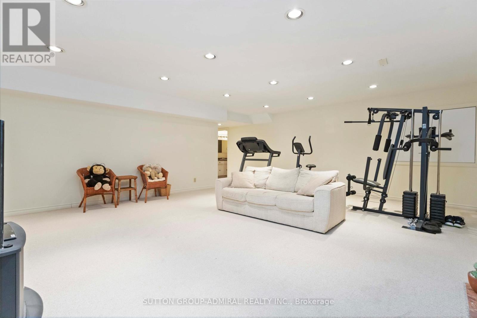 71 Farmstead Road, Toronto, Ontario  M2L 2X2 - Photo 40 - C12234496