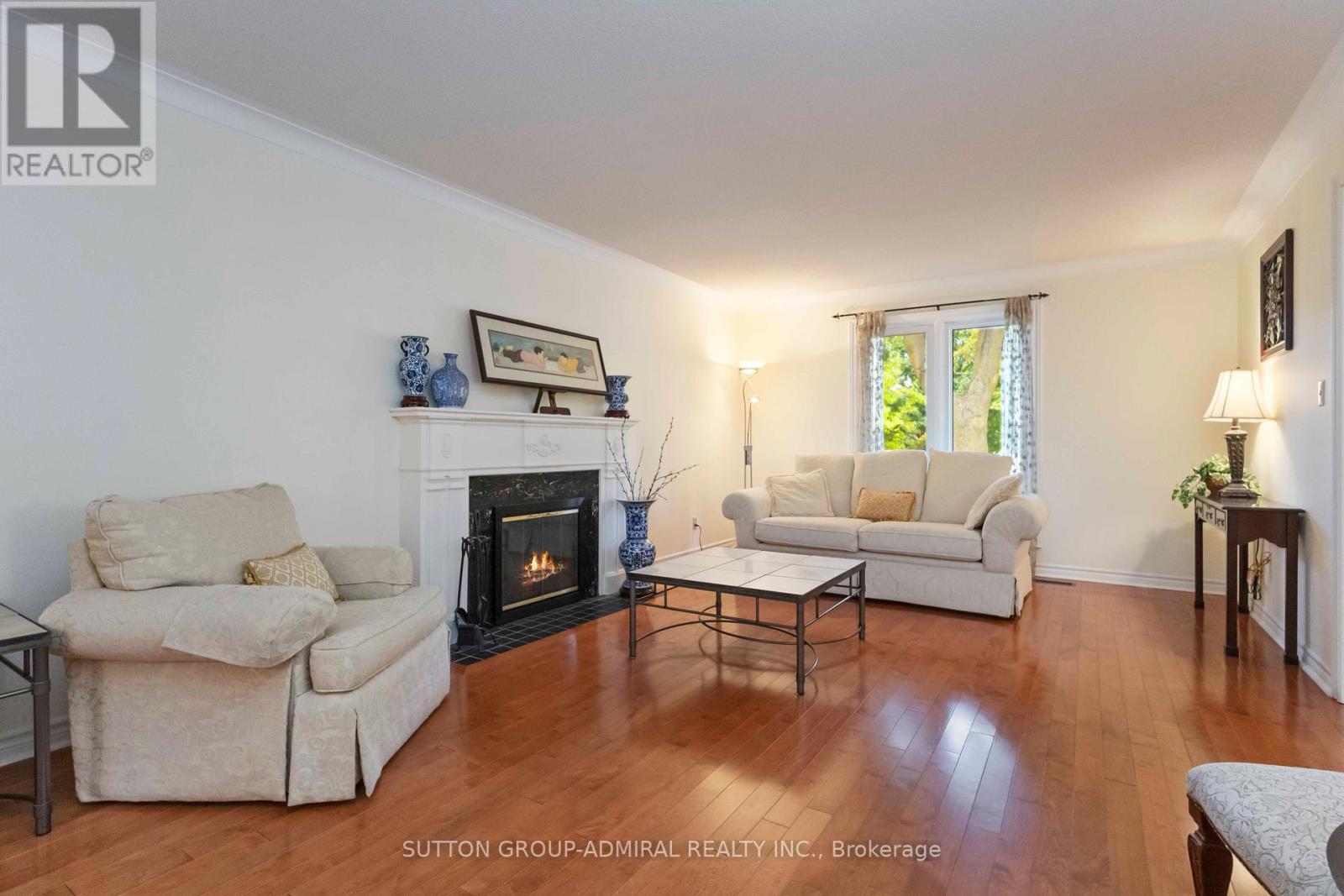 71 Farmstead Road, Toronto, Ontario  M2L 2X2 - Photo 7 - C12234496