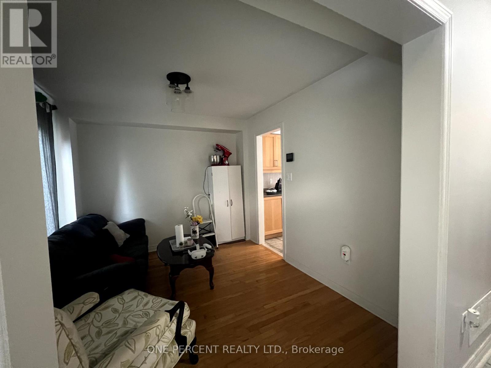 Property at 10 ROYAL PARK BOULEVARD image 5