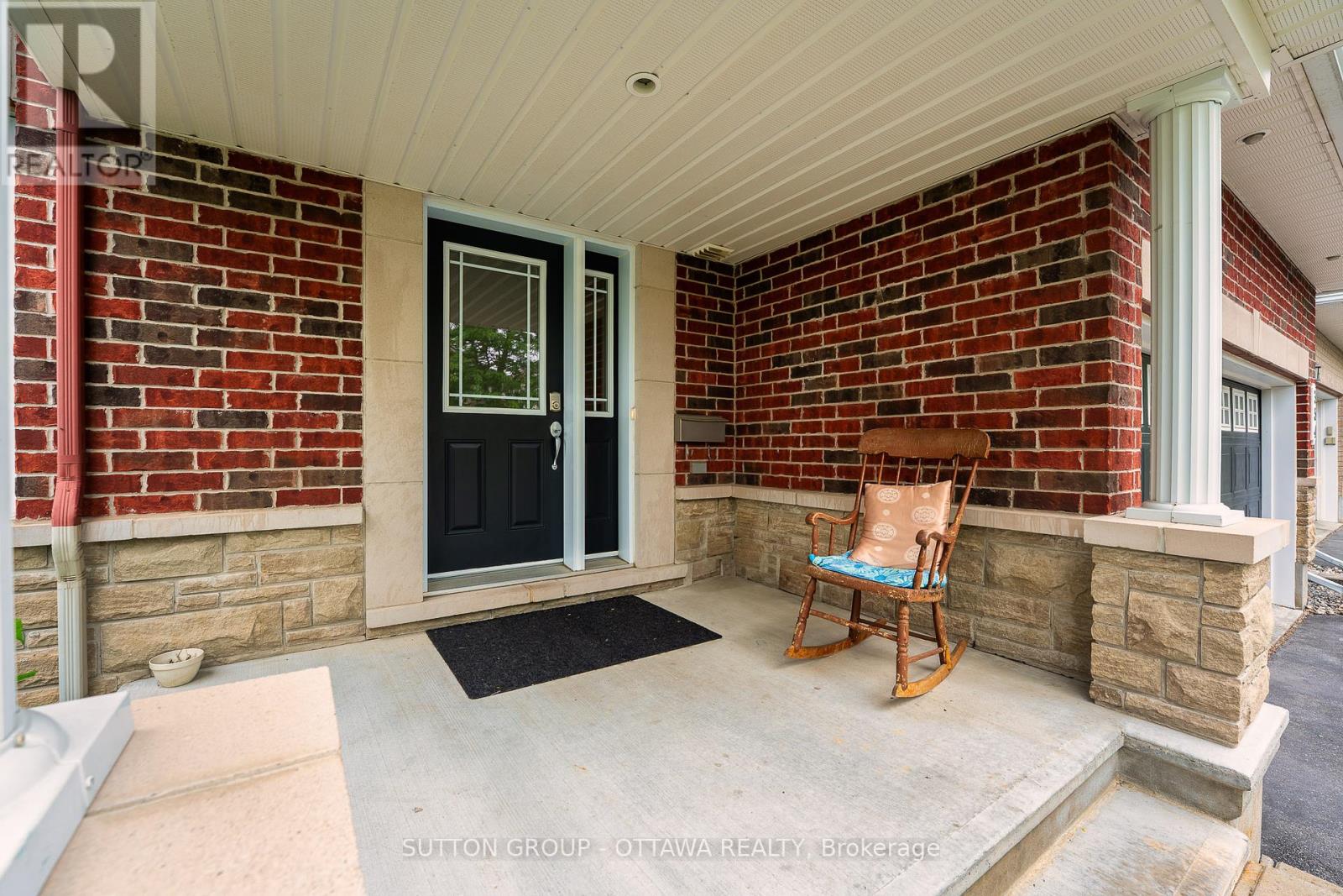 Property at 354 HAILEYBURY STREET image 3