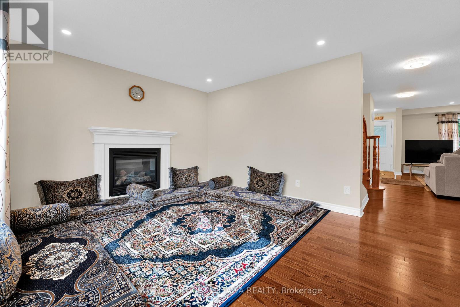 354 Haileybury Street, Ottawa, Ontario  K2J 0N5 - Photo 9 - X12234529