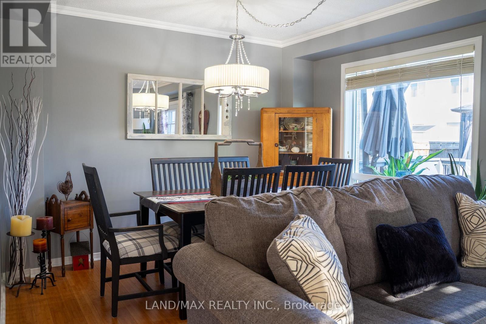 88 Lookout Street, Essa (Angus), Ontario  L3W 0E6 - Photo 6 - N12234531