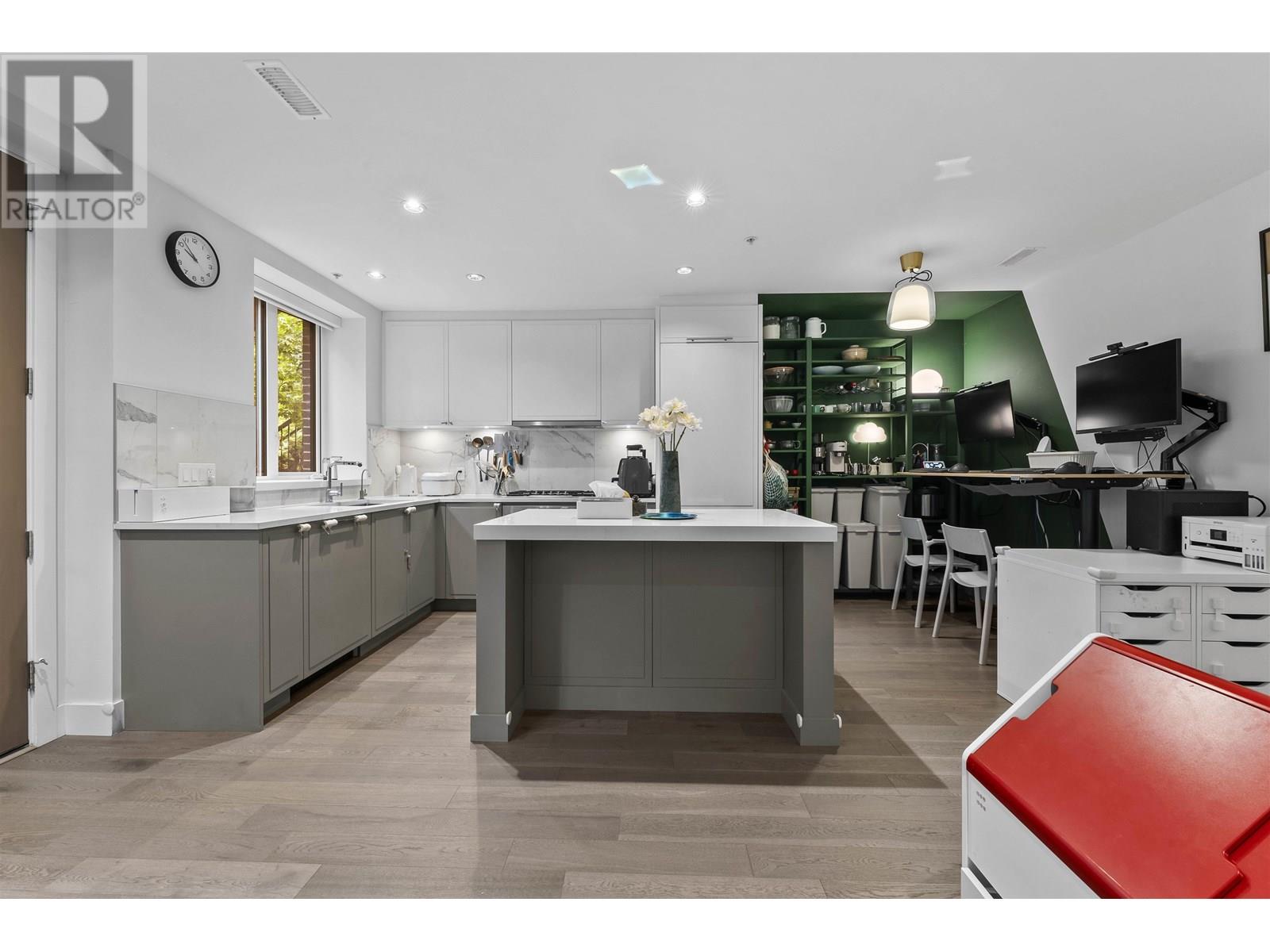 7605 Yukon Street, Vancouver, British Columbia  V5X 2Y4 - Photo 10 - R3018091
