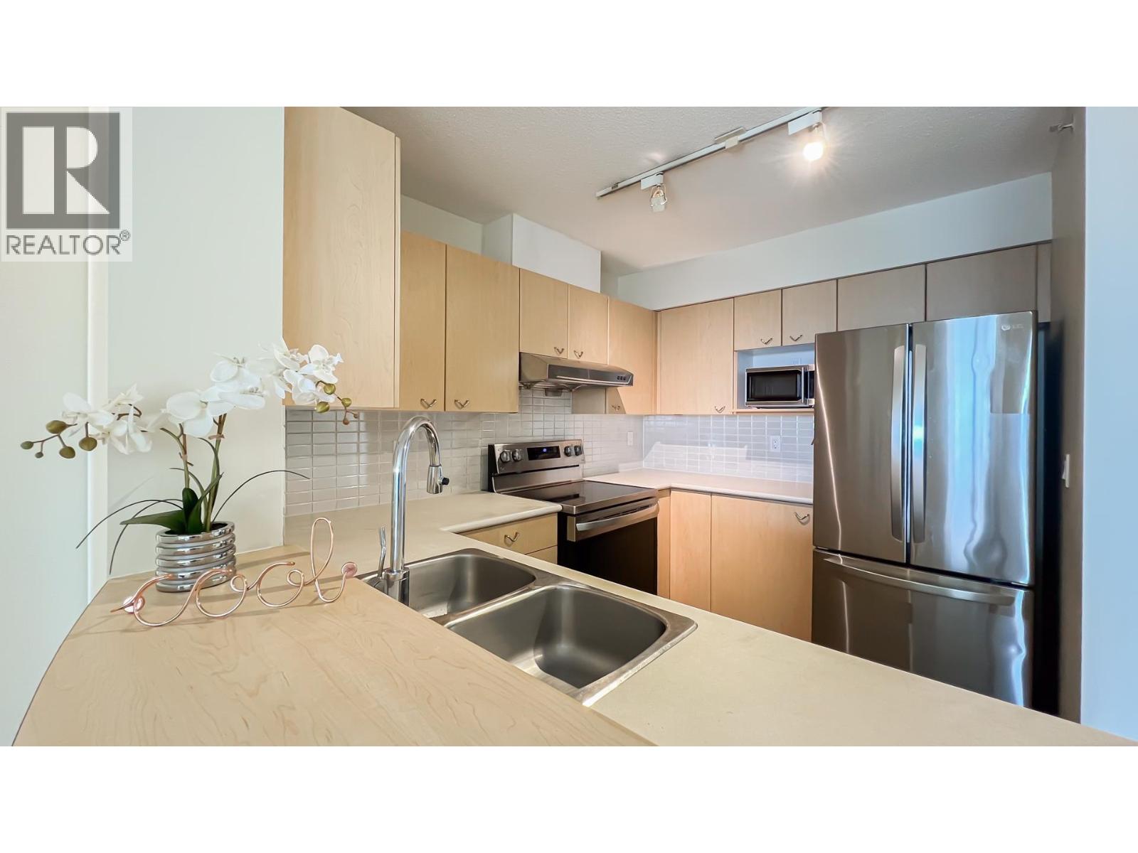 1305 8180 Granville Avenue, Richmond, British Columbia  V6Y 4G1 - Photo 10 - R3017700