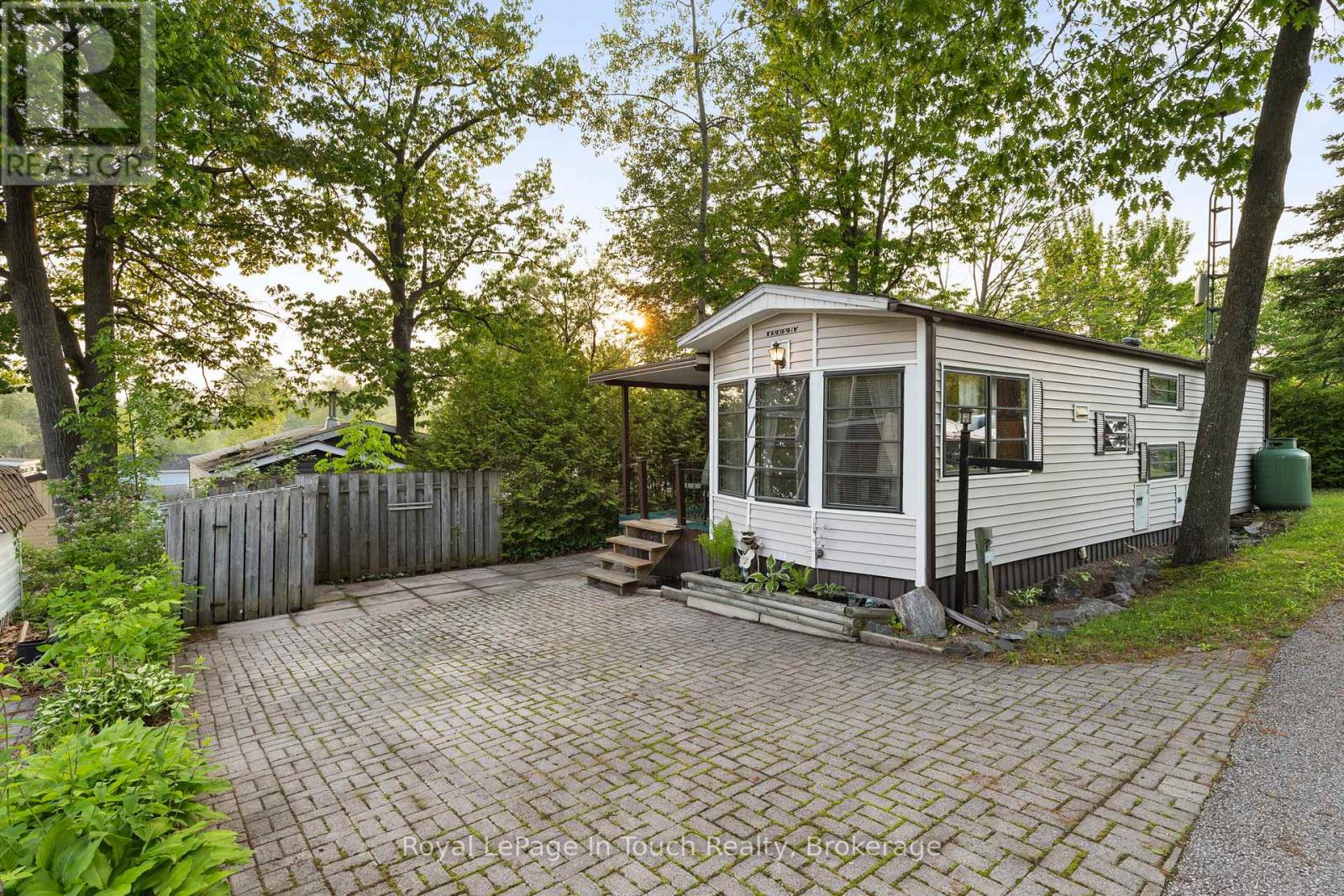 #130 - 164 Lone Pine Road, Georgian Bay (Baxter), Ontario  L0K 1S0 - Photo 2 - X12234605