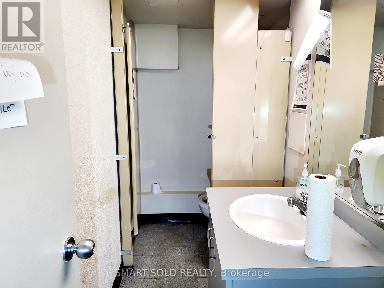 102 - 2428 Islington Avenue, Toronto, Ontario  M9W 3X8 - Photo 12 - W12234553