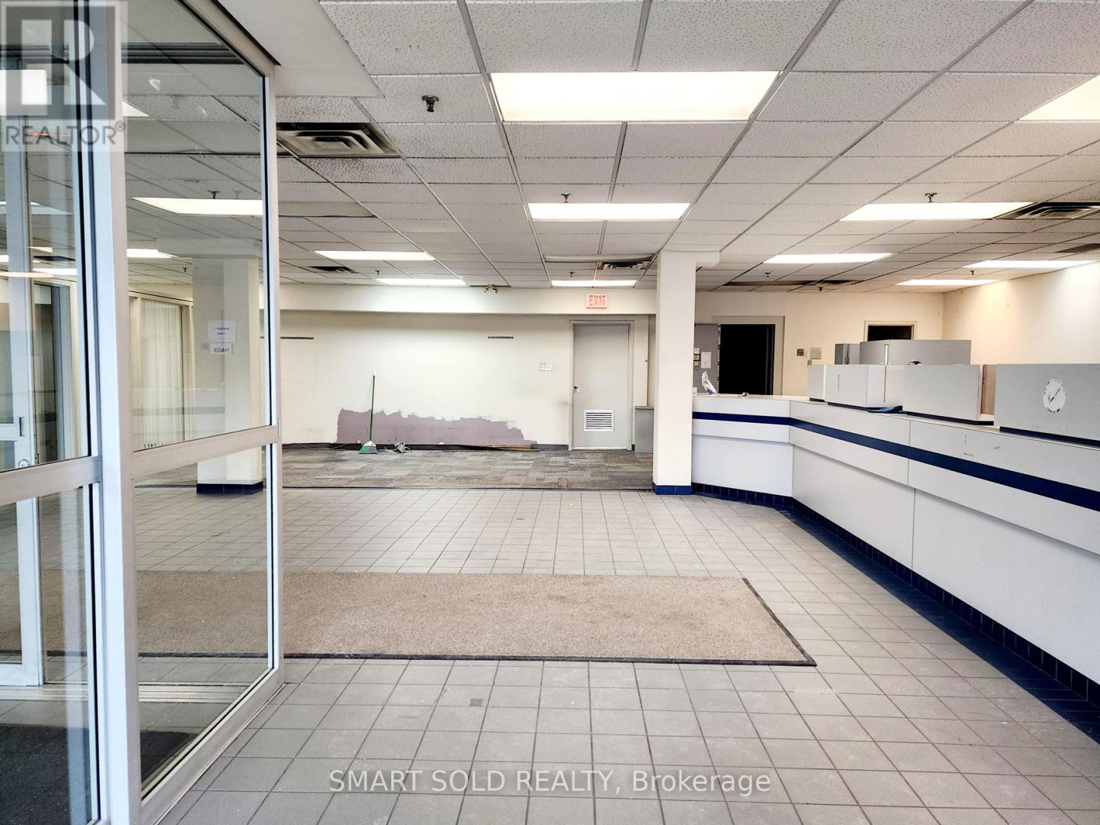 102 - 2428 Islington Avenue, Toronto, Ontario  M9W 3X8 - Photo 5 - W12234553