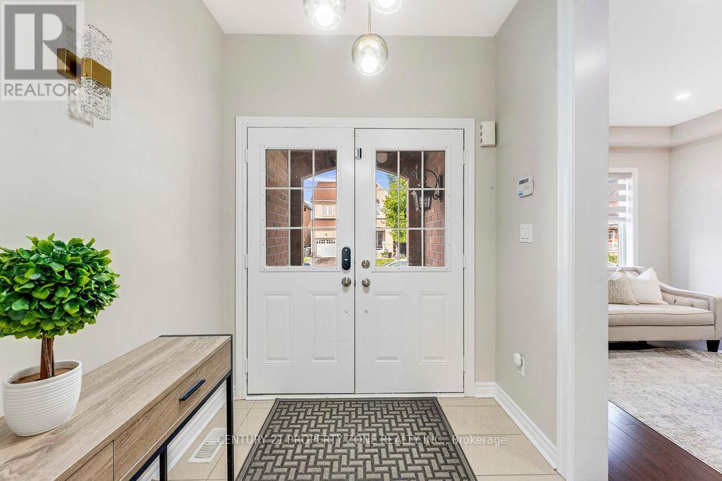 Property at 95 TEAL CREST CIRCLE image 4