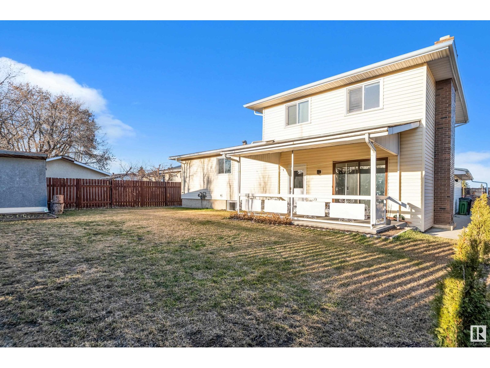 Property at 2404 80 ST NW image 2