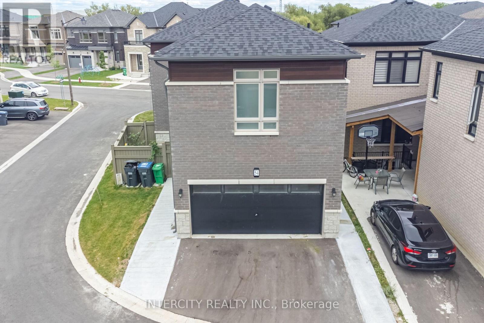 Property at 54 MOORCROFT PLACE image 3