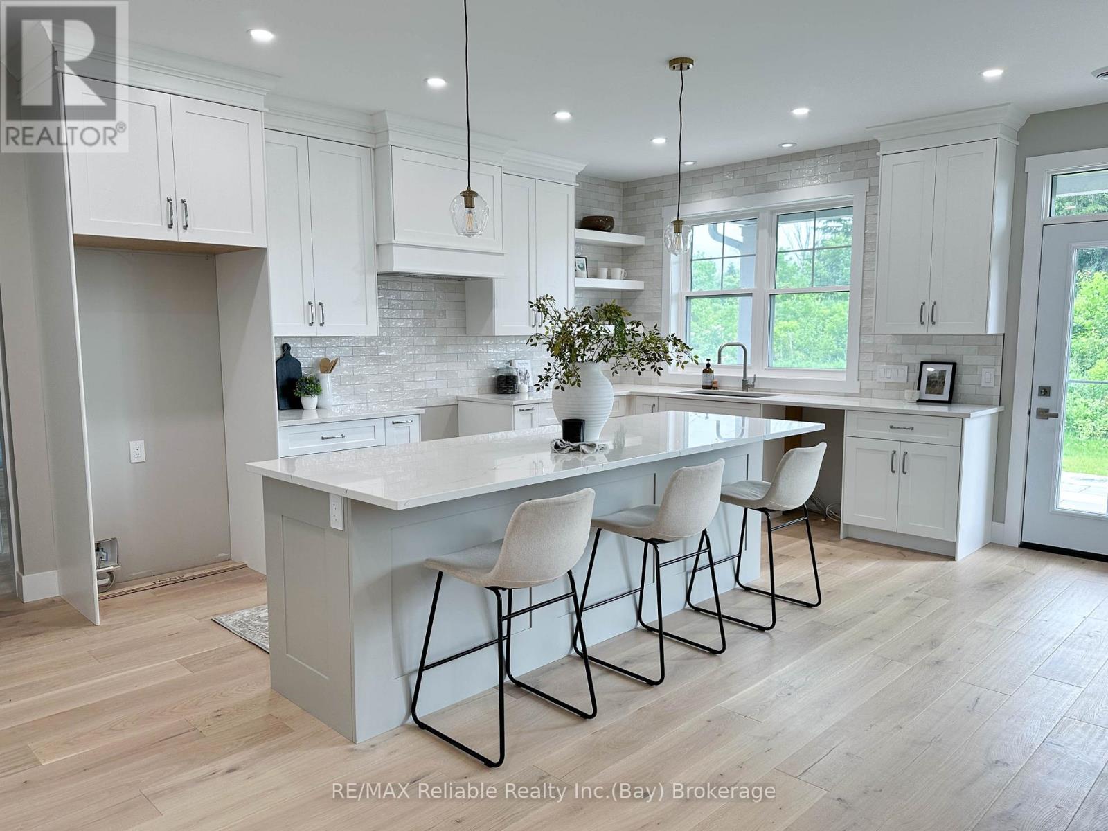 8 Thimbleweed Drive, Bluewater, Ontario  N0M 1G0 - Photo 17 - X10780361