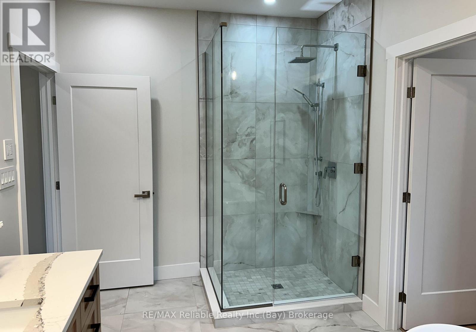 8 Thimbleweed Drive, Bluewater, Ontario  N0M 1G0 - Photo 32 - X10780361