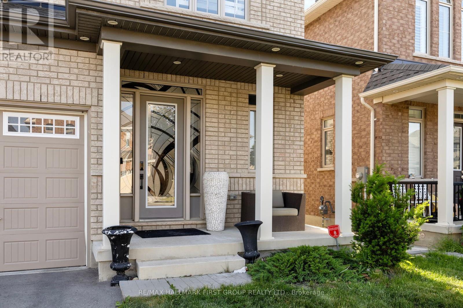 Property at 133 AUCKLAND DRIVE image 2