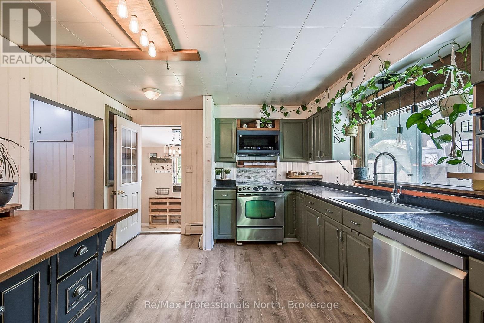 Property at 1014 MANITOBA STREET image 4