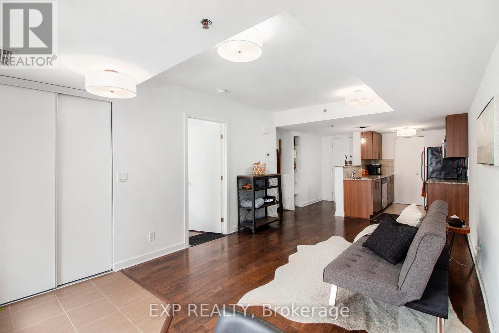201 - 146 Daly Avenue, Ottawa, Ontario  K2N 6E9 - Photo 9 - X12234641