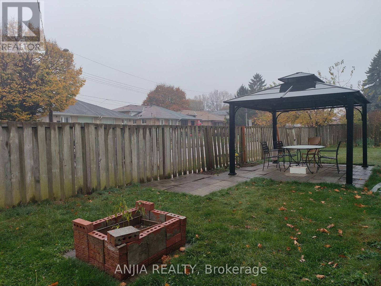 Main - 58 Kitchener Road, Toronto (West Hill), Ontario  M1E 2X5 - Photo 5 - E12234642