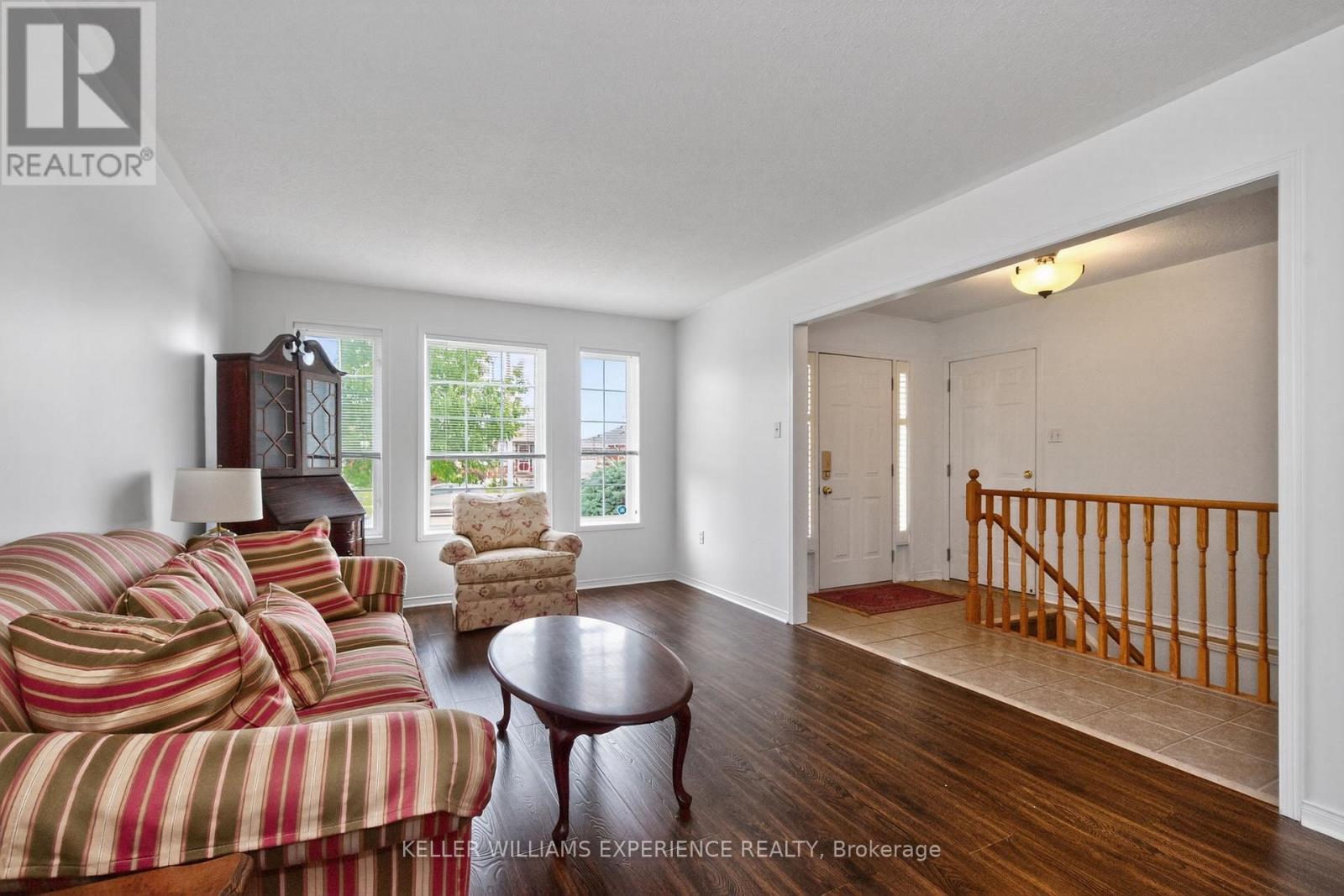 Property at 79 SUN KING CRESCENT image 3