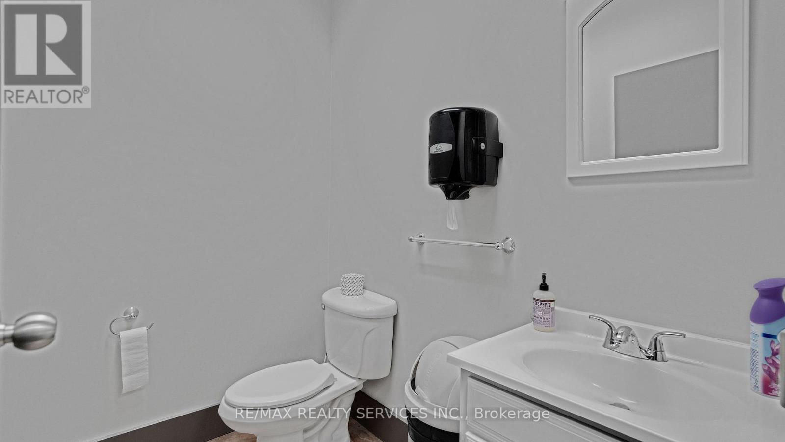 66 King Street W, Hamilton, Ontario  L9H 1T8 - Photo 32 - X12234635