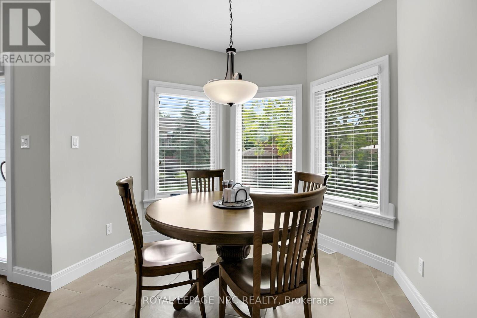 49 Ashby Crescent, Strathroy-Caradoc, Ontario  N7G 0C9 - Photo 17 - X12234687