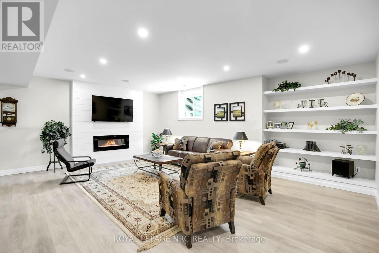 49 Ashby Crescent, Strathroy-Caradoc, Ontario  N7G 0C9 - Photo 32 - X12234687