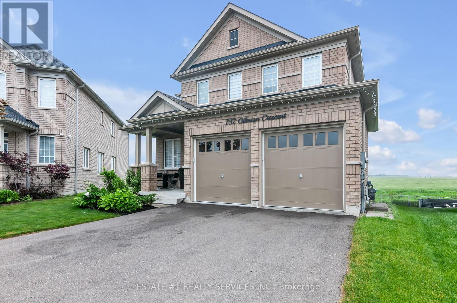 Property at 737 GILMOUR CRESCENT image 2