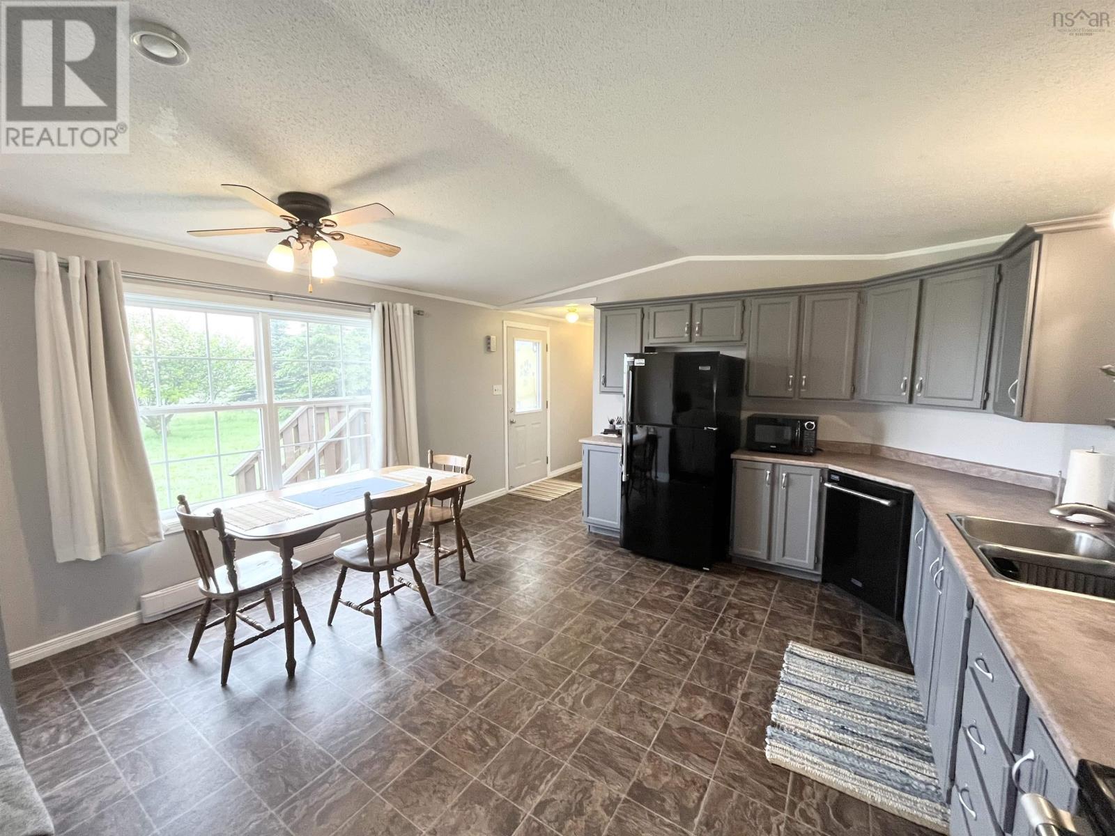 21 Stoddart Drive, Clark's Harbour, Nova Scotia  B0W 1P0 - Photo 16 - 202515207