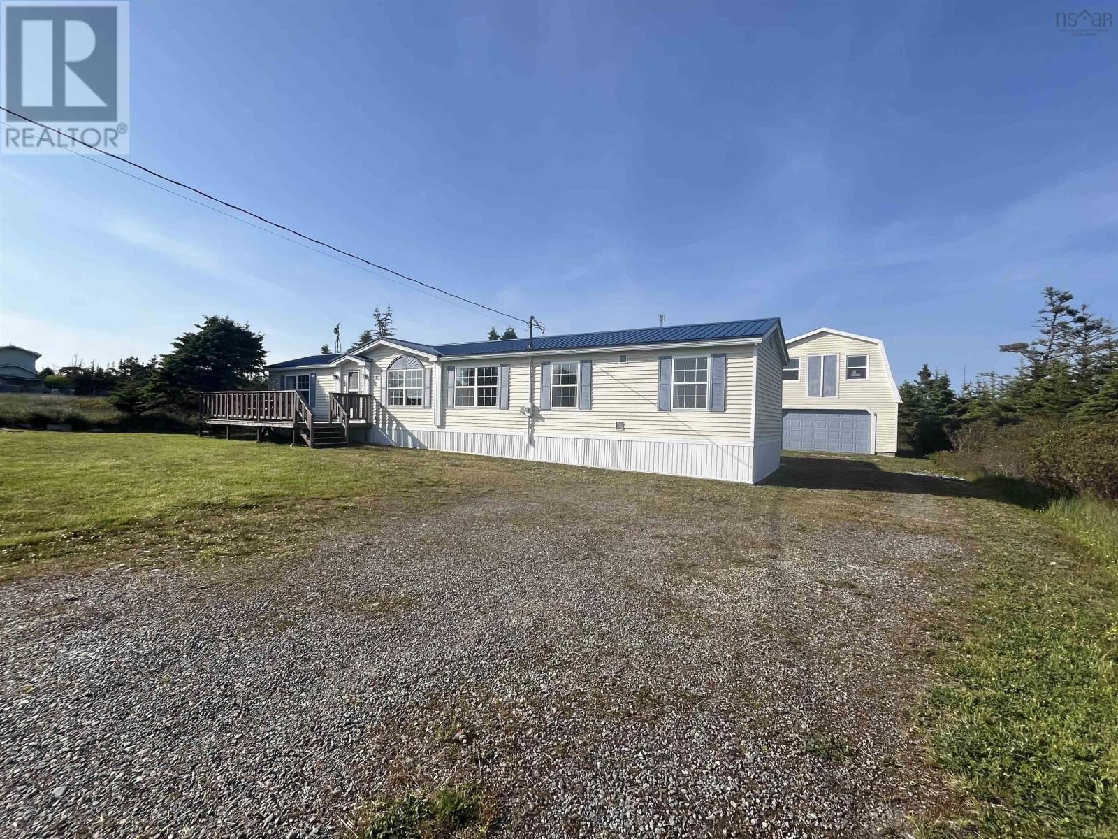 21 Stoddart Drive, Clark's Harbour, Nova Scotia  B0W 1P0 - Photo 3 - 202515207