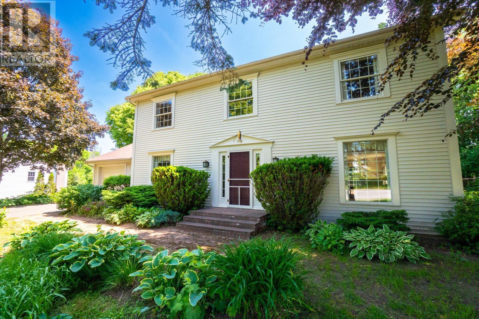 Property at 9 Glenlee Drive image 1