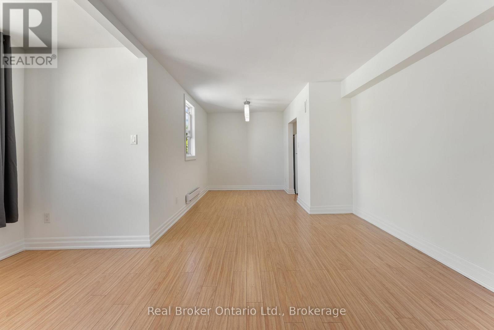 5 - 985 Kingsway Drive, Burlington, Ontario  L7T 3J1 - Photo 15 - W12234735