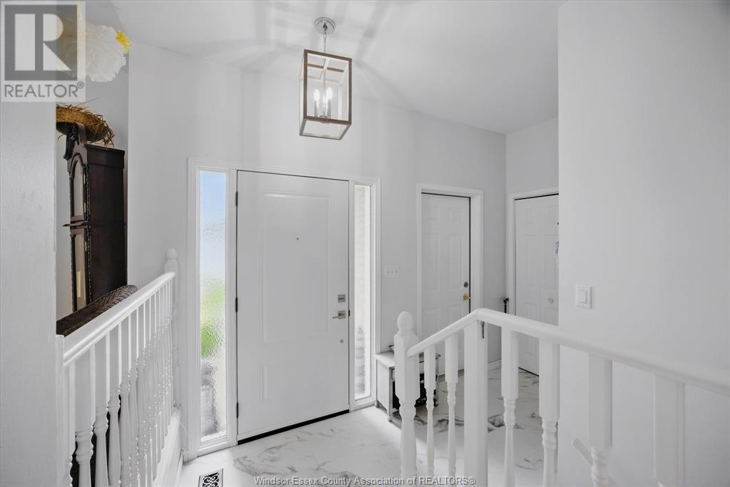 Property at 120 DUCK CREEK image 5
