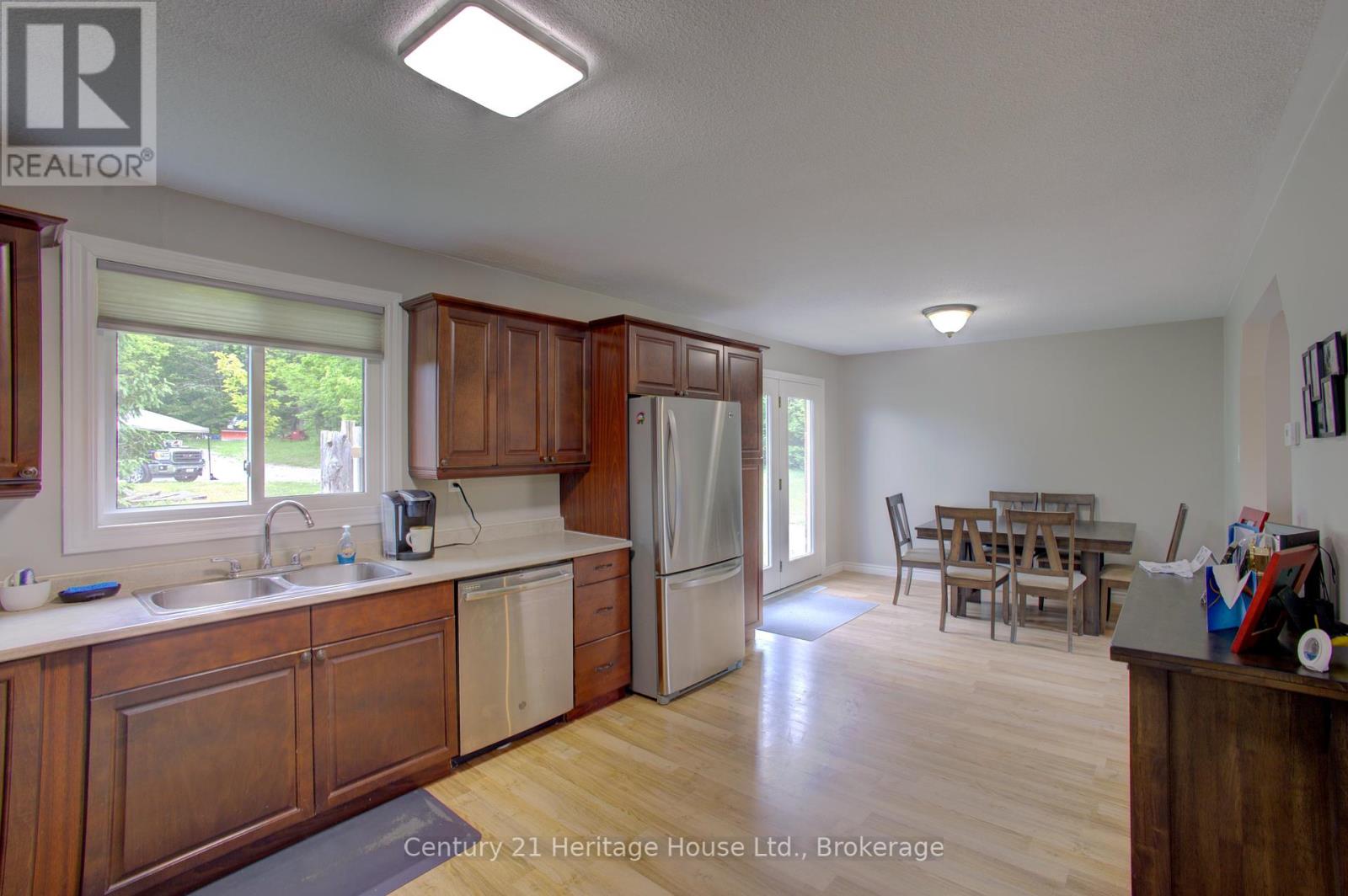 573433 Boot Jack Ranch Road, West Grey, Ontario  N0C 1K0 - Photo 13 - X12234766
