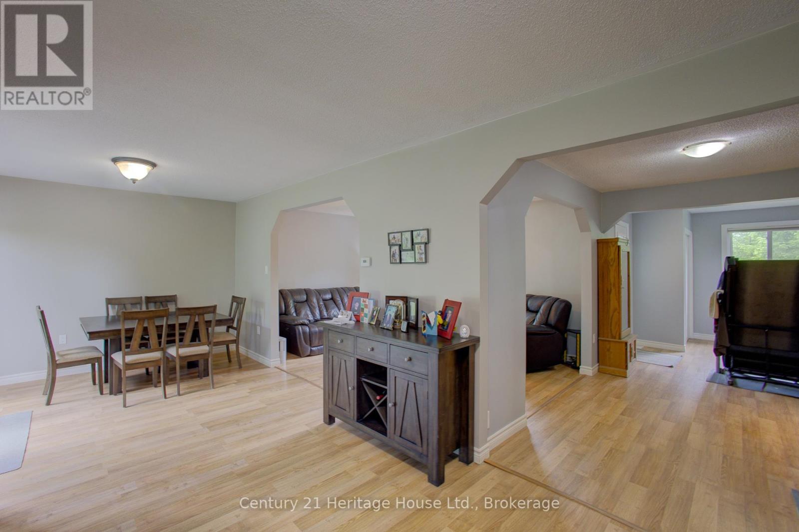 573433 Boot Jack Ranch Road, West Grey, Ontario  N0C 1K0 - Photo 14 - X12234766