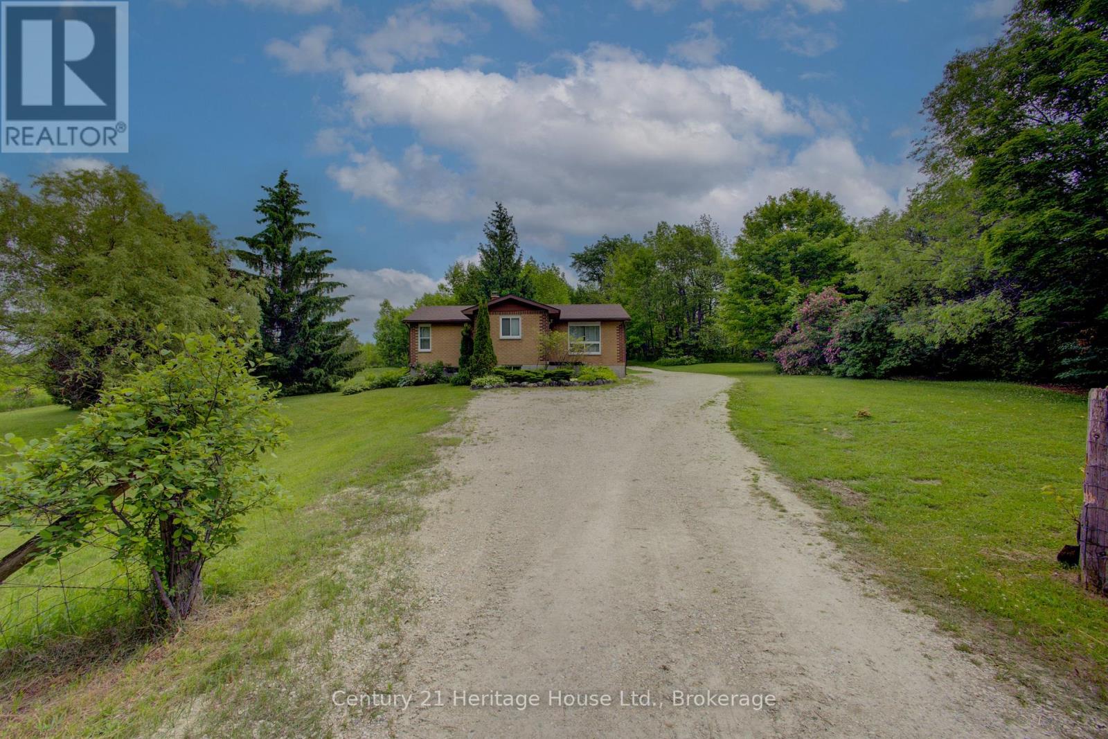 573433 Boot Jack Ranch Road, West Grey, Ontario  N0C 1K0 - Photo 3 - X12234766
