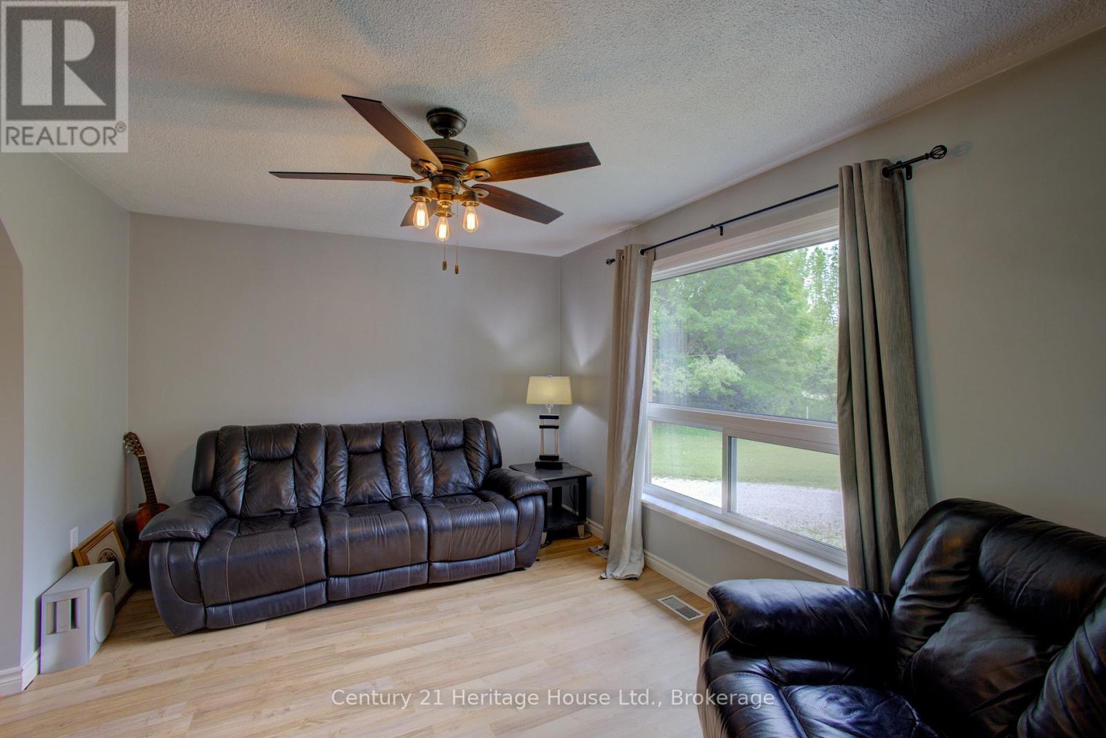 573433 Boot Jack Ranch Road, West Grey, Ontario  N0C 1K0 - Photo 6 - X12234766