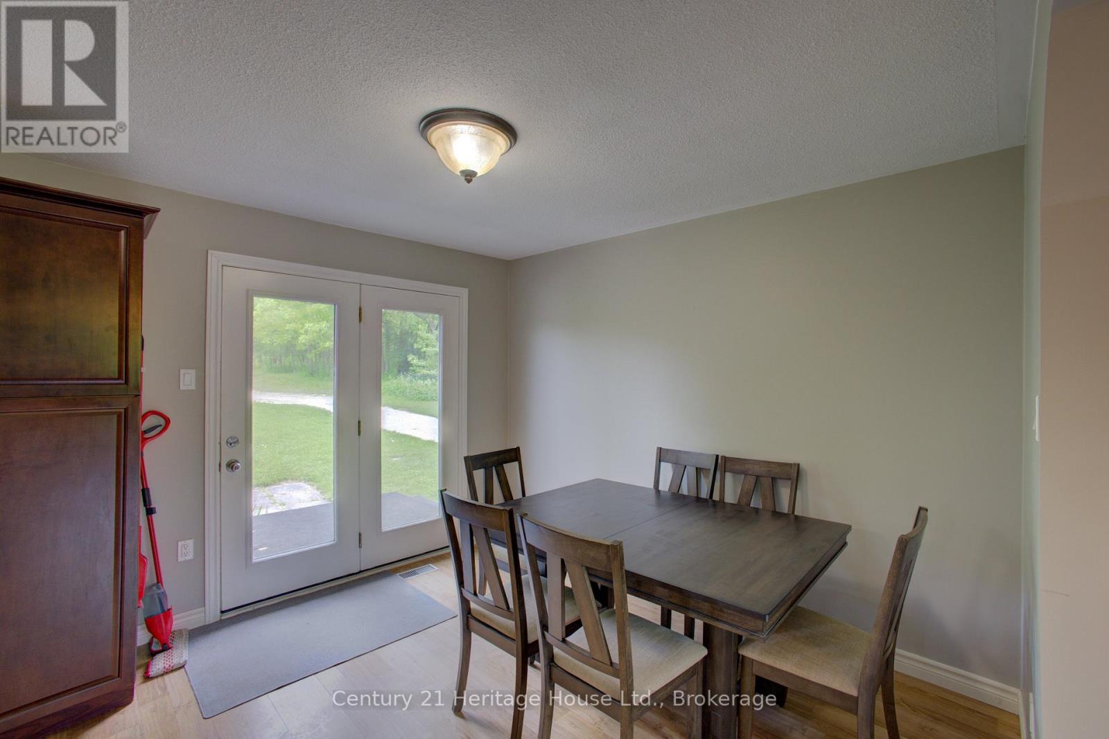 573433 Boot Jack Ranch Road, West Grey, Ontario  N0C 1K0 - Photo 8 - X12234766