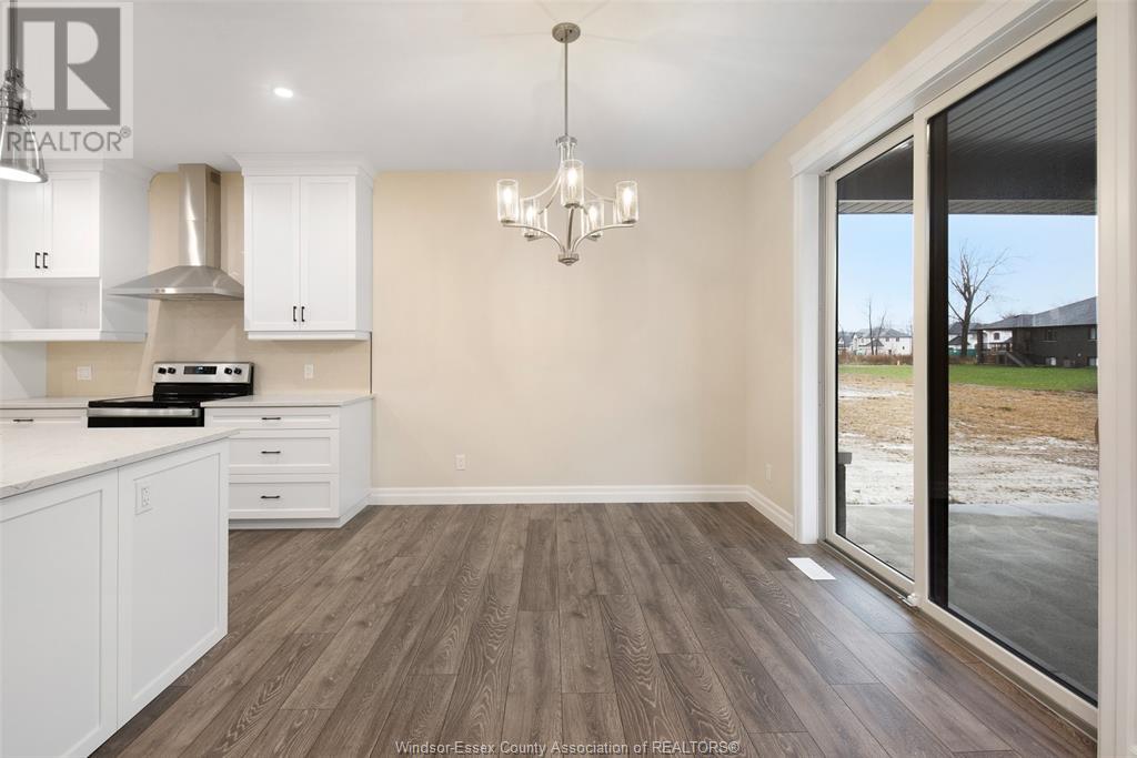 53 Belleview, Kingsville, Ontario  N0R 1B0 - Photo 13 - 25015653